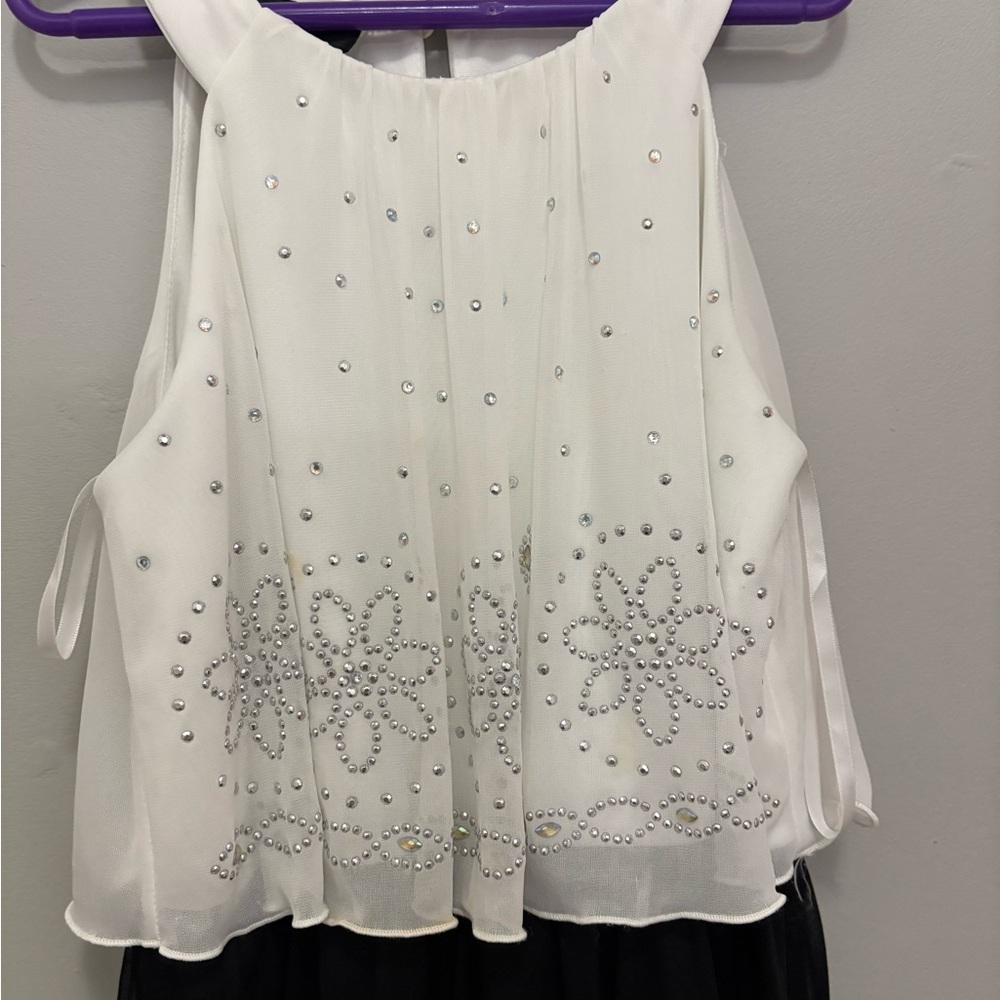 Elegant Black and White Kids Formal Dress - Picture 3 of 7